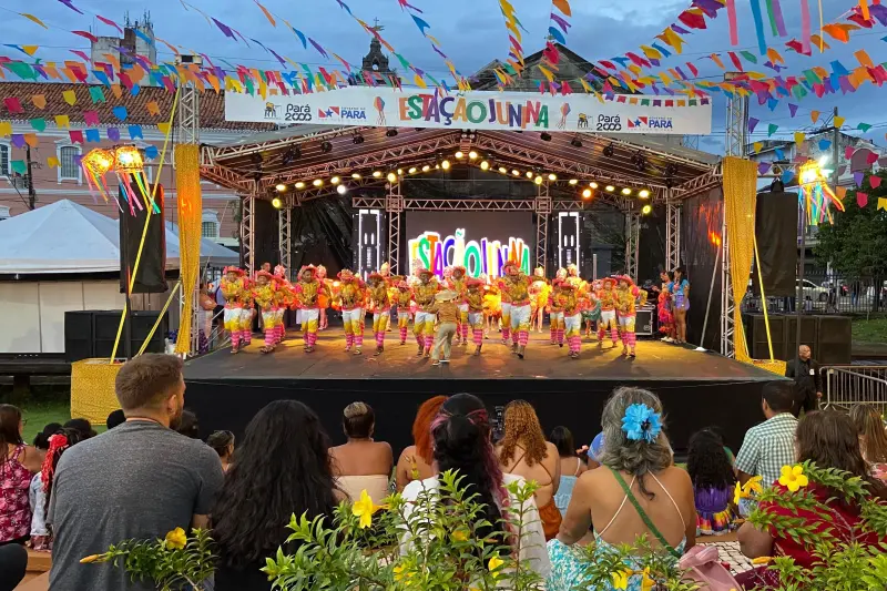 notícia: Animação e colorido das quadrilhas abrem programação junina na Estação das Docas
