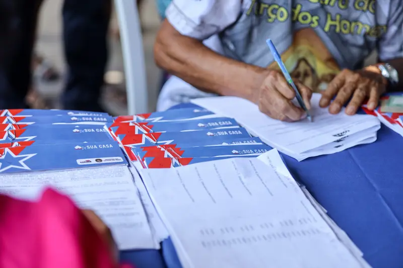 notícia: Mais de 500 famílias em áreas ribeirinhas são contempladas com 'Sua Casa' nos últimos seis anos