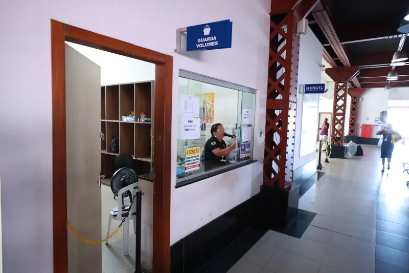 notícia: Documentos e isopor com peixe estão na lista de objetos esquecidos no Terminal Hidroviário de Belém