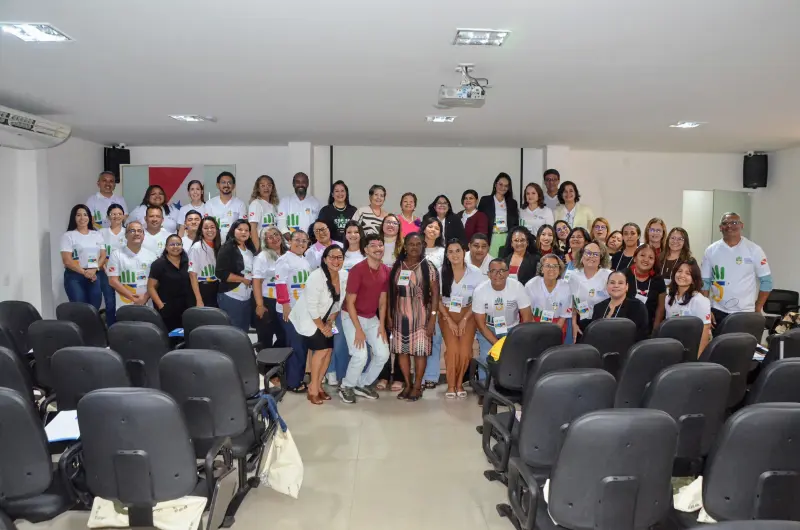 notícia: Seduc participa do I Fórum do Pacto pela Superação do Analfabetismo e Qualificação da EJA