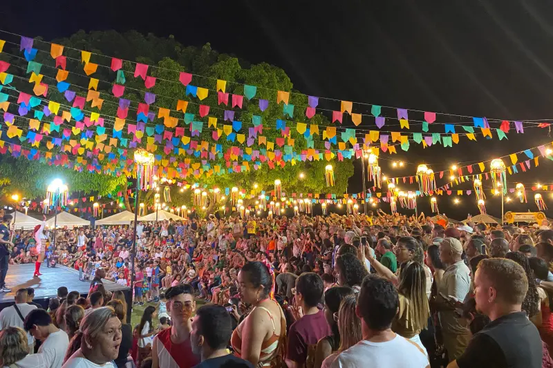 notícia: Estação Junina lota anfiteatro com programação gratuita até domingo (29)