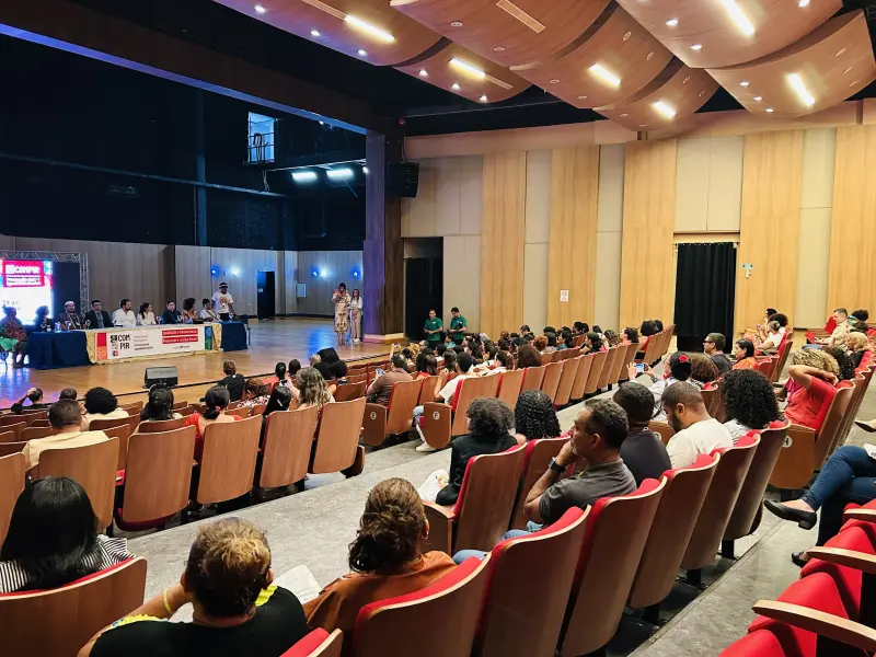 notícia: Conferências Municipais debatem democracia e justiça racial