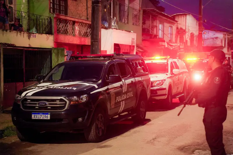 notícia: Polícia Civil deflagra operação Área Segura no bairro da Terra Firme, em Belém