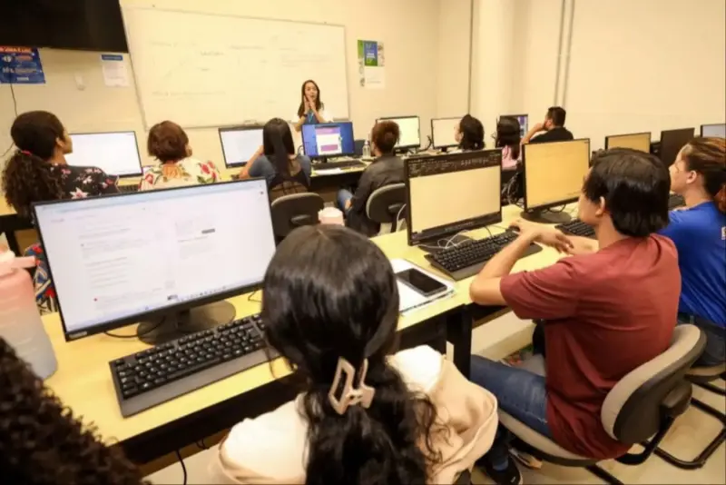 notícia: Nova oportunidade: agora adolescentes a partir de 16 anos também podem ser voluntários na COP30