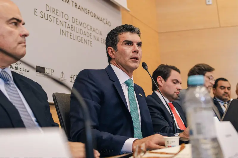 notícia: Em Lisboa, Helder Barbalho reafirma compromisso do Pará com novas concessões para reflorestamento em 2025