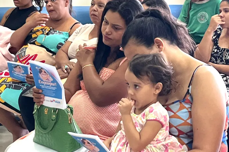 notícia: Hospital de Castelo de Sonhos capacita mães e puérperas para casos de engasgo em bebês