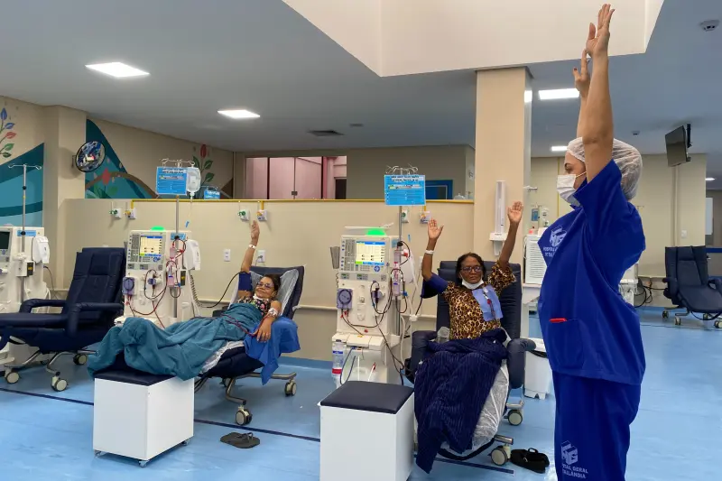 notícia: Centro de Hemodiálise do HGT inicia projeto “Movimento que Cuida” voltado ao bem-estar físico e emocional dos pacientes