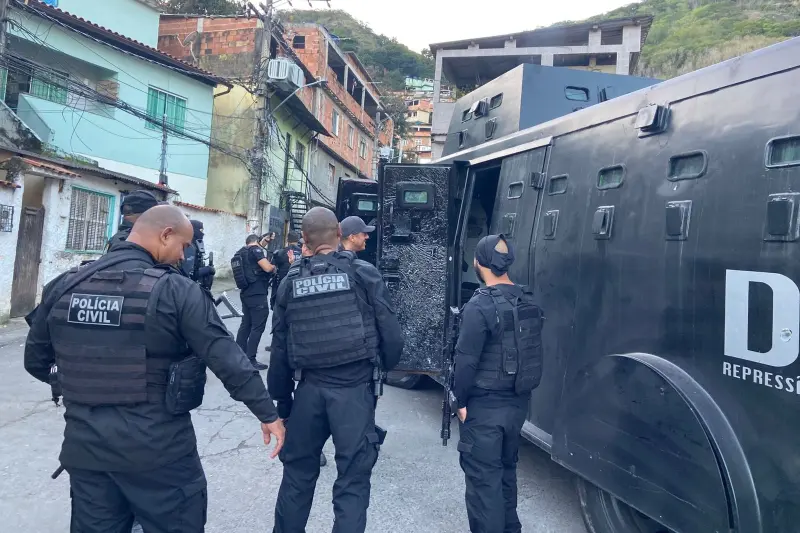 notícia: Mulher é presa no Rio de Janeiro durante nova fase da Operação Oliveira