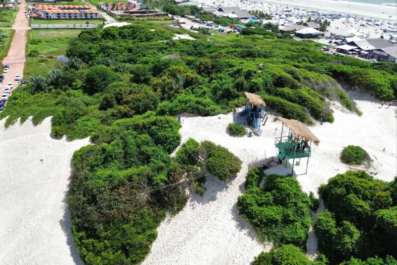 notícia: Fiscalização verifica cumprimento das normas ambientais no Monumento Natural do Atalaia