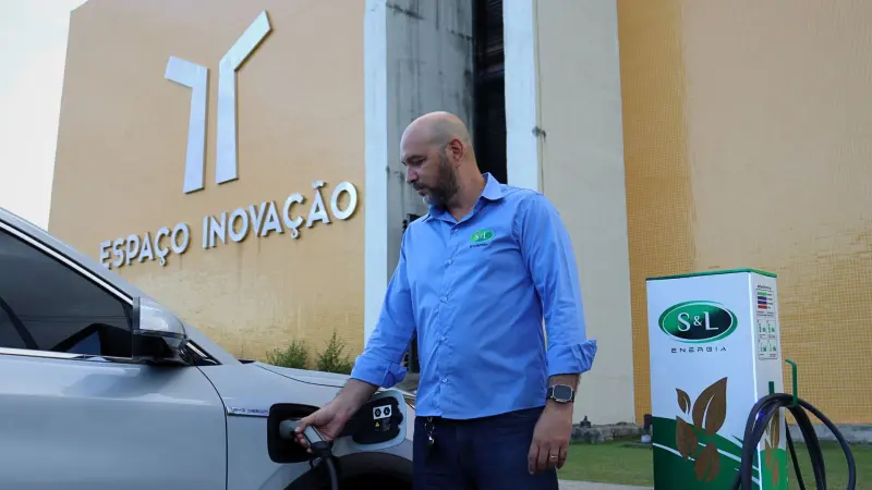 notícia: Startup do PCT Guamá cria estação sustentável para carros elétricos em Belém
