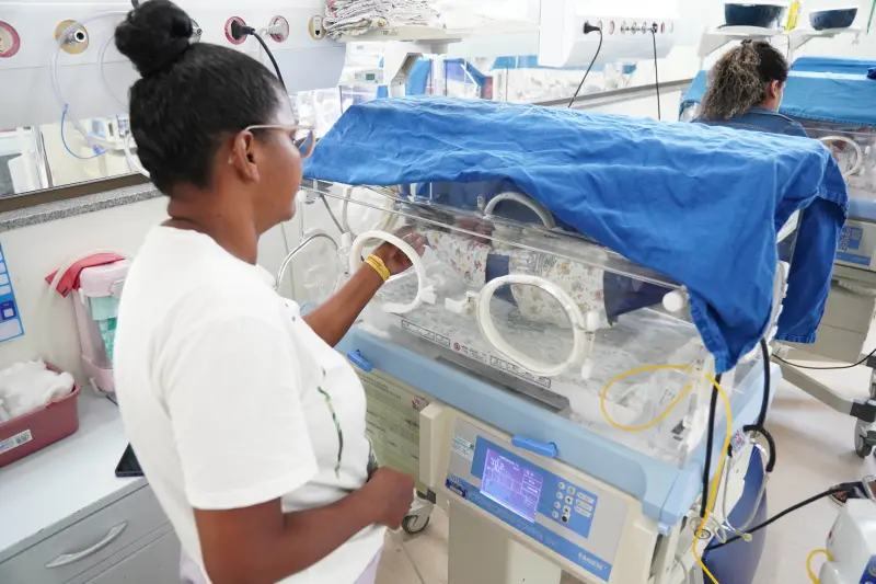 notícia: Uso da 'Terapia da Redinha' ajuda na reabilitação de recém-nascidos na Santa Casa