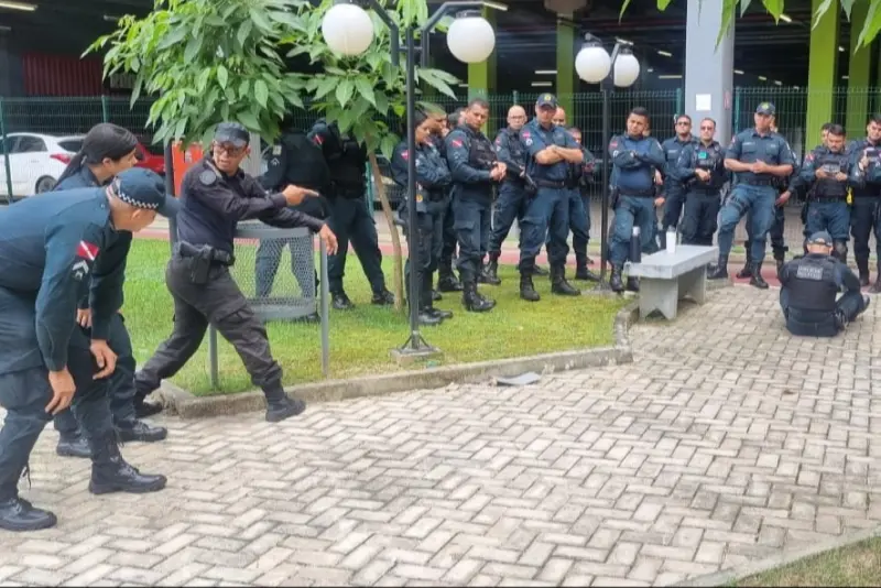 notícia: Polícia Militar capacita 240 agentes do Comando de Policiamento da Região Metropolitana