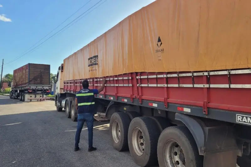 notícia: Sefa apreende mais de 27 toneladas de farinha de mandioca em Cachoeira do Piriá