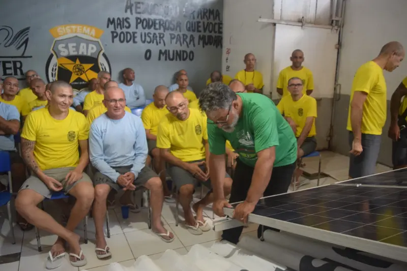 notícia: Curso de energia solar em unidade prisional de Marituba fortalece reinserção social