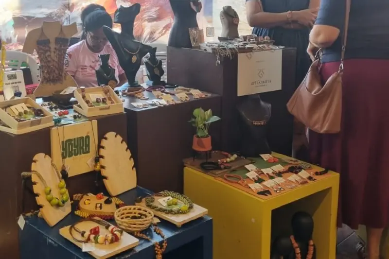 notícia: Emater incentiva empreendedorismo feminino e bioeconomia em feira criativa 