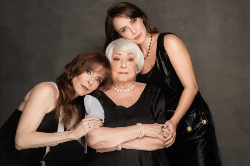 notícia: Espetáculo 'Três mulheres Altas' é atração no Teatro Margarida Schivasappa