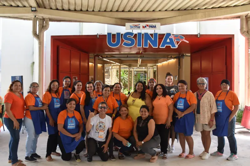 notícia: Sectet promove Workshop 'Automaquiagem, Costura e Moda' na Usina da Paz do Guamá