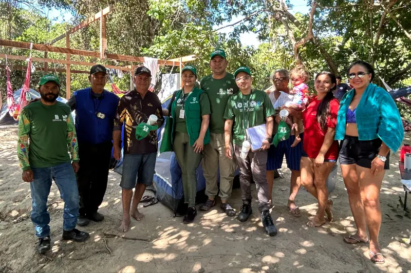notícia: Ações do Ideflor-Bio reforçam consciência ambiental entre banhistas do Araguaia