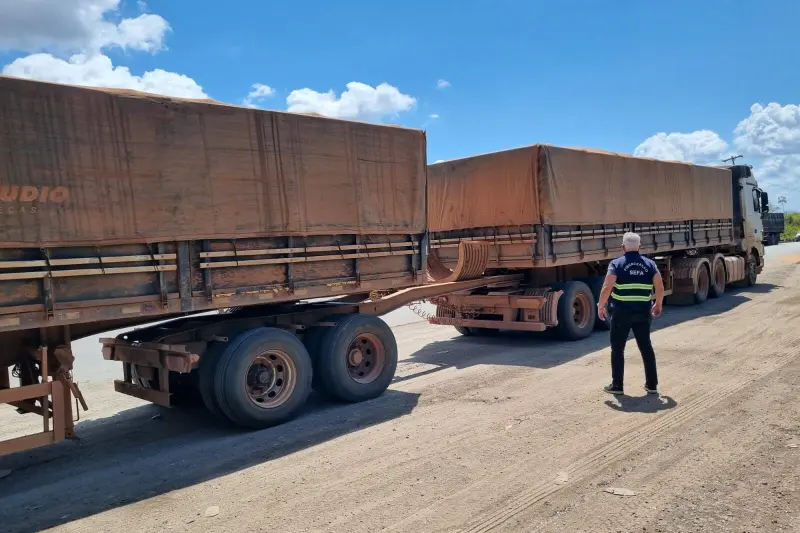 notícia: Sefa apreende cargas de milho e soja em Marabá