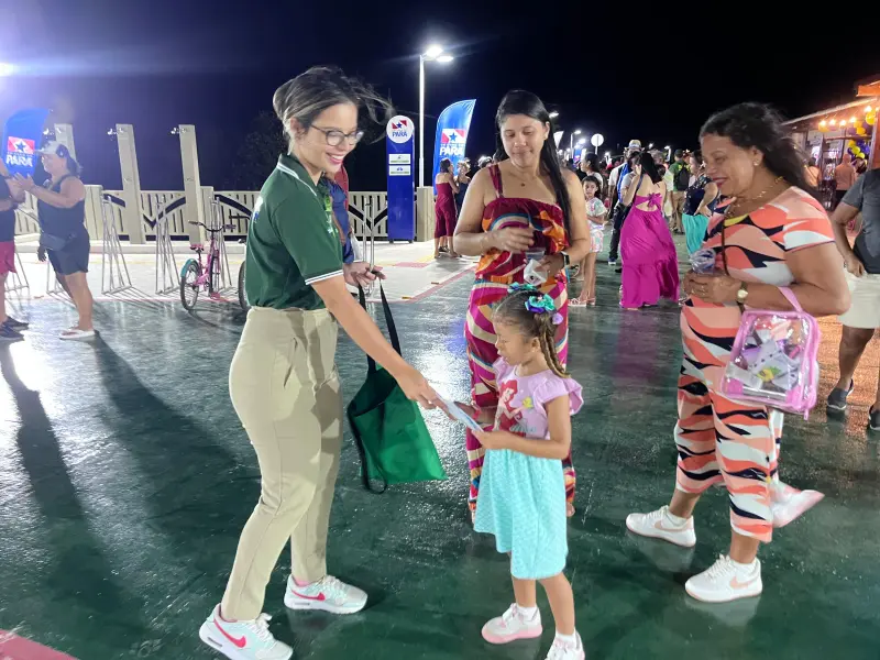 notícia: Ideflor-Bio promove ação de conscientização durante entrega de passarela em Salinópolis