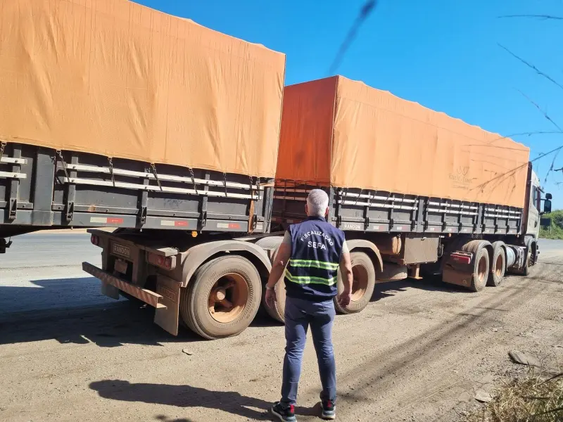 notícia: Sefa apreende 49 toneladas de milho e 50 toneladas de soja em grão em Marabá