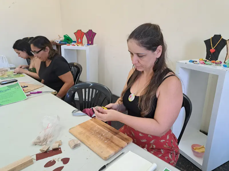 notícia: Espaço São José Liberto recebe a segunda edição do curso de miniaturas em miriti