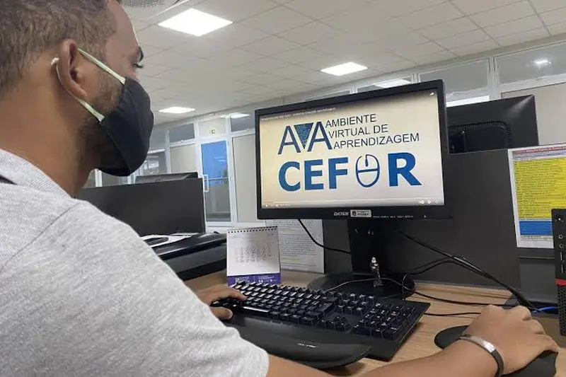 notícia: Seduc abre inscrições para formação sobre saúde mental na rede estadual de ensino