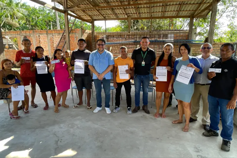 notícia: Emater entrega CAFs para agricultores ribeirinhos de Belém