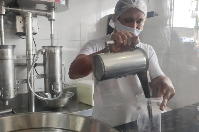 notícia: Instituições estaduais articulam o cadastramento dos pontos de venda de açaí em parceria com o MP e Prefeitura de Belém