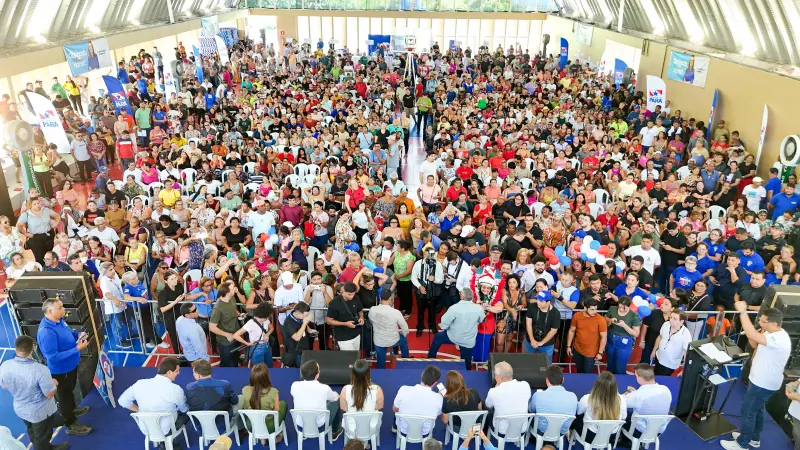 galeria: Agenda do Governo do Estado - entrega de benefícios do programa sua casa em Ananindeua