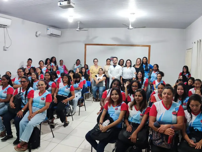 notícia: Hospital Geral de Tailândia leva orientação sobre saúde a alunos da Educação de Jovens e Adultos