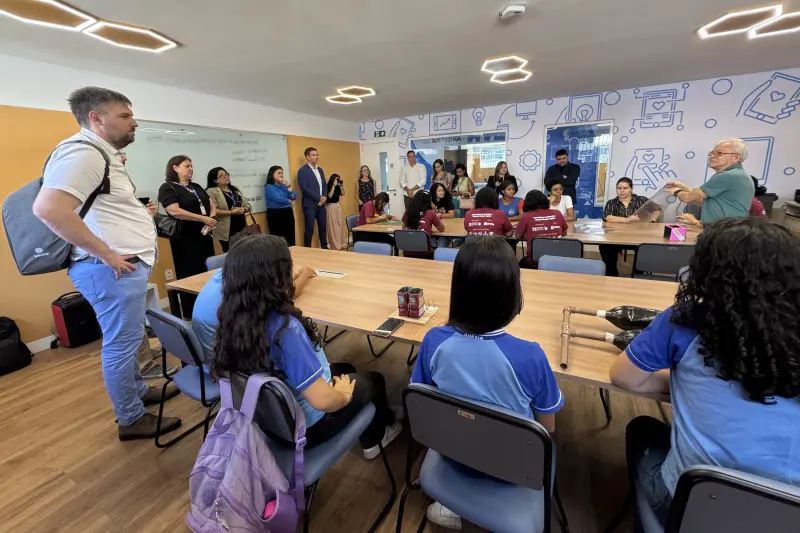 notícia: Governo do Pará investe no ensino público com estratégias e tecnologias educacionais