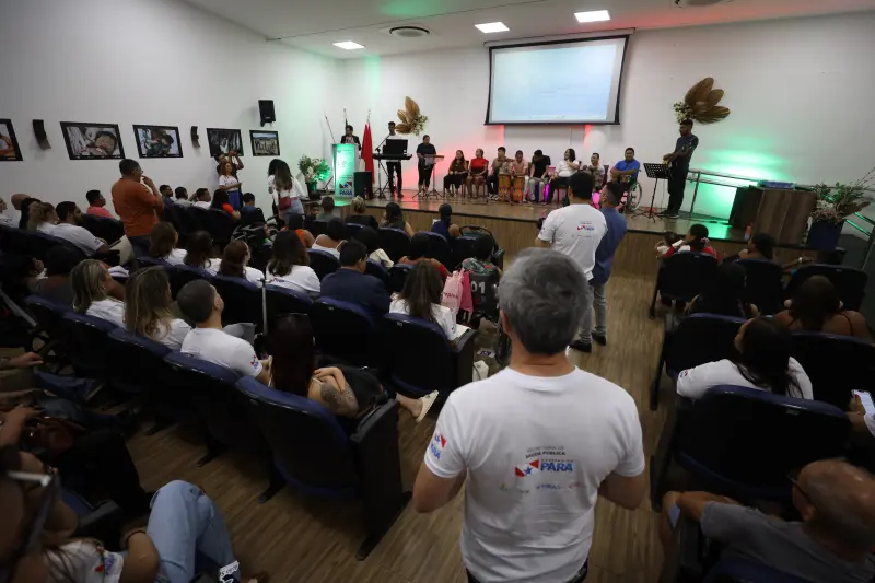 notícia: Pará promove ação inédita com especialistas internacionais para cirurgias gratuitas em crianças com deformidades nas mãos