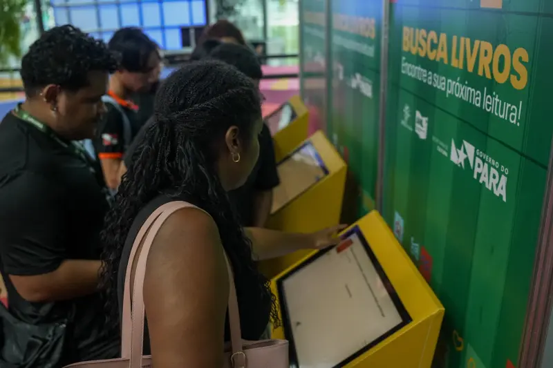 notícia: Totens interativos ‘Busca Livros’ facilitam navegação do público na 28ª Feira Pan-Amazônica do Livro e das Multivozes