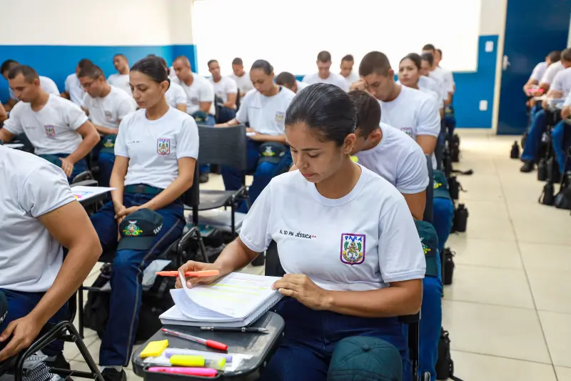 notícia: PM segue com formação de novos alunos policiais para reforçar a segurança pública do Estado