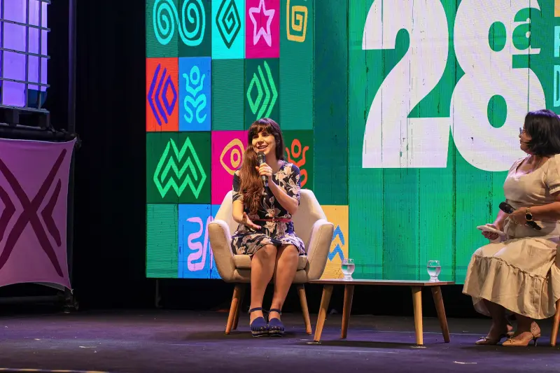 notícia: Youtuber Isabella Lubrano debate literatura e leitura crítica na 28ª Feira Pan-Amazônica do Livro e das Multivozes