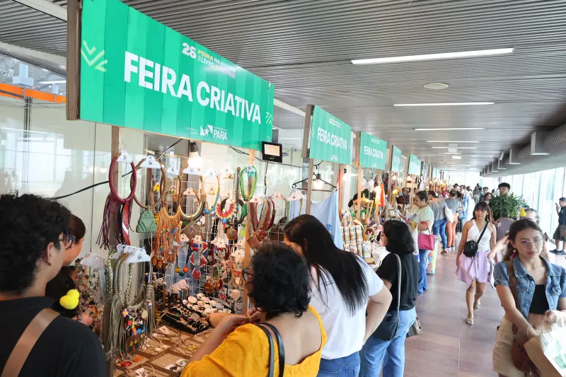 notícia: Feira do Livro 2025 movimenta cerca de 12 milhões de reais em sete dias de evento