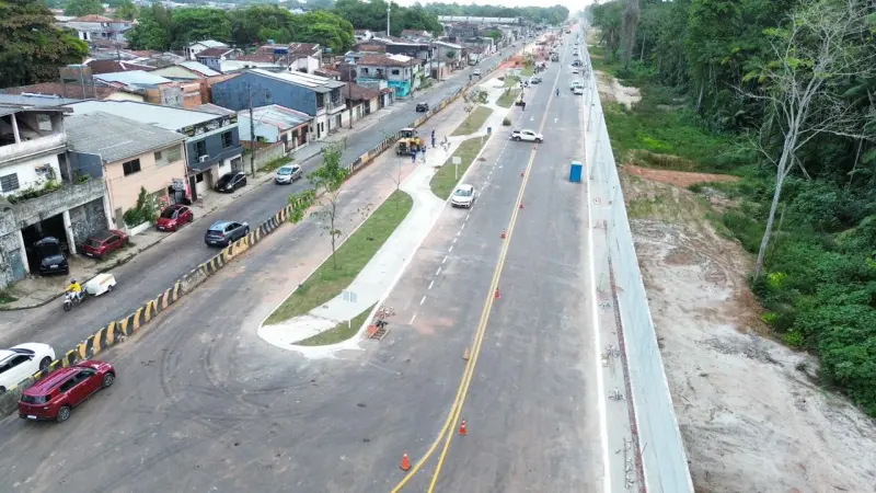 notícia: Trânsito é desviado na Rua da Marinha, a partir da Augusto Montenegro, para obras da nova via
