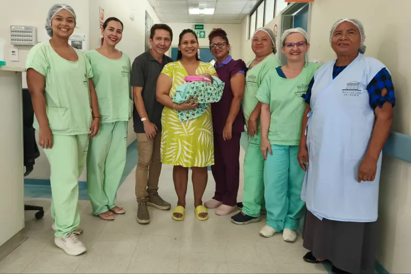 notícia: Método Canguru ajuda na recuperação de bebê que nasceu com menos de 600 gramas