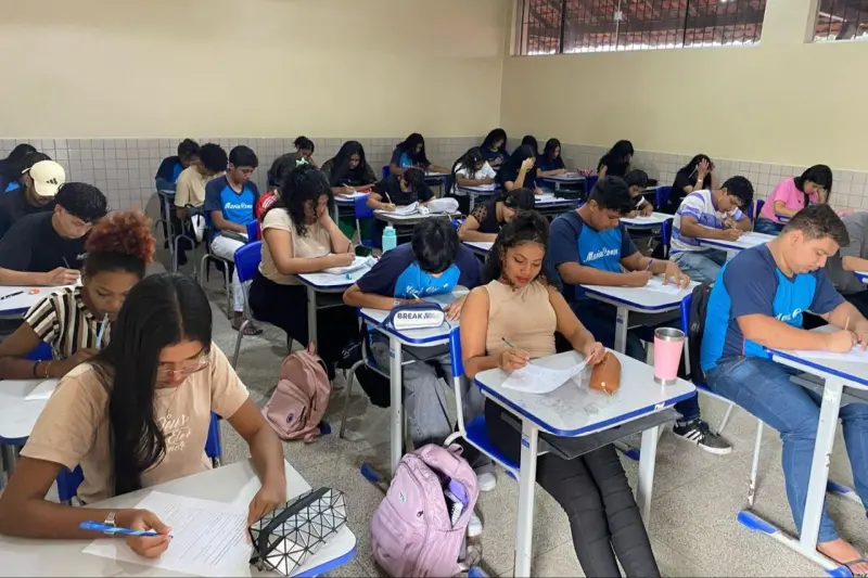 notícia: Enem Pará 2.0 promove revisão híbrida para mais de 200 alunos da Região Metropolitana de Belém