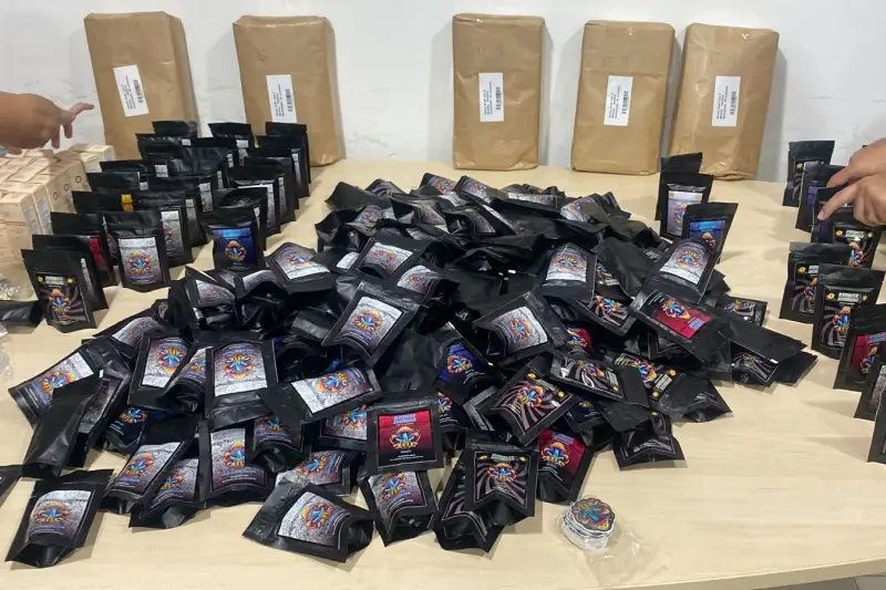 notícia: PCPA e PCDF cumprem mandado de busca e apreensão e prendem homem em flagrante por tráfico de drogas