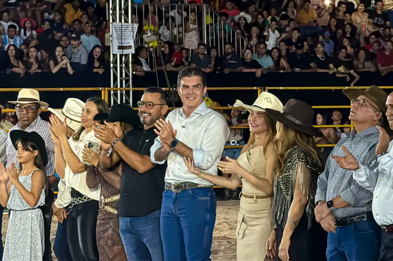 notícia: Governador Helder Barbalho participa da 10ª ExpoCanaã, no sul do Pará