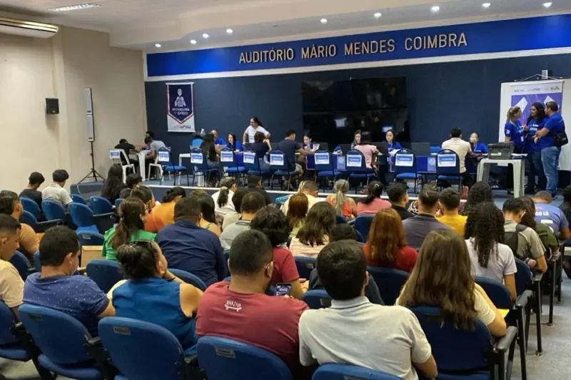 notícia: Estado realiza mais de 400 atendimentos em feirões de emprego, no município de Santarém 