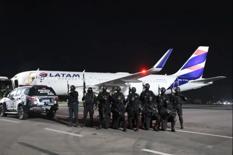 notícia: Bope realiza simulação de crise com artefato explosivo no Aeroporto de Belém