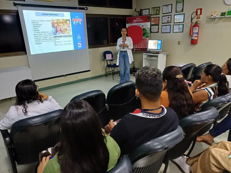 notícia: Hospital Regional em Santarém oferece curso gratuito para cuidadores de idosos