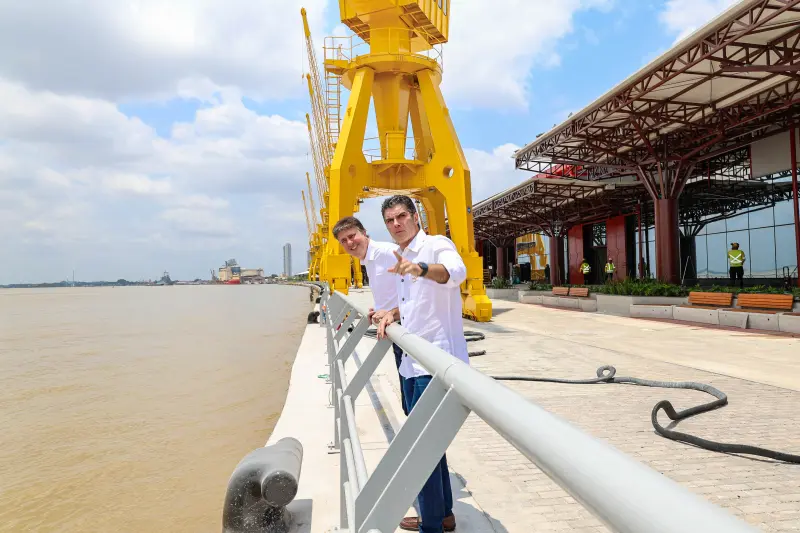 notícia: Governador Helder Barbalho e ministro Camilo Santana visitam obras do Porto Futuro II e Parque da Cidade, em Belém