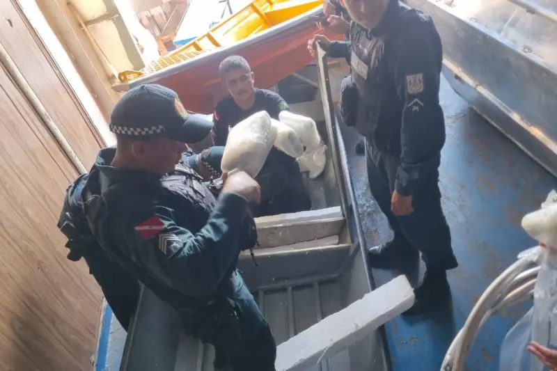 notícia: Fiscalização em base fluvial integrada resulta na apreensão de mais de 20 quilos de entorpecentes no Baixo Amazonas