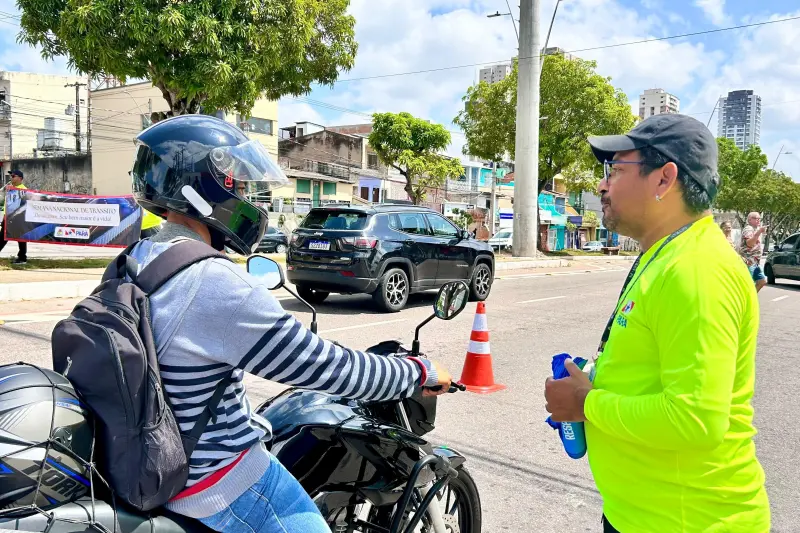 notícia: Dia Mundial Sem Carro e Dia Estadual do Ciclismo são lembrados em blitz educativa do Detran 