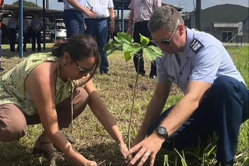 notícia: Ideflor-Bio entrega viveiro de mudas em parceria com a Comissão de Aeroportos da Região Amazônica