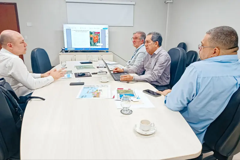 notícia: Codec e Sedeme recebem apresentação de projeto conceitual ferroviário Açailândia-Barcarena